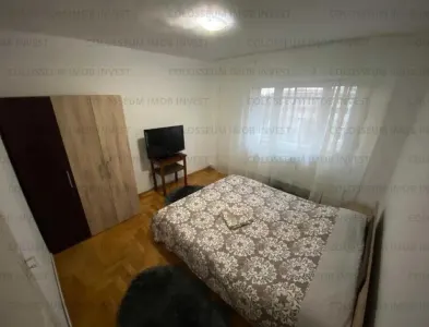 Apartament 2 camere, decomandat - zona Zizinului - foto 3