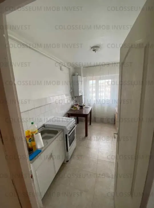 Apartament 2 camere, decomandat - zona Zizinului - foto 5