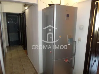 Inchiriere apartament 3  camere in Ploiestii zona Paltinis - foto 19