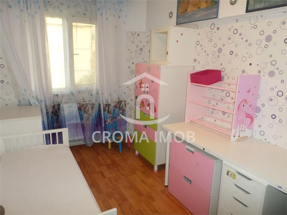 Inchiriere apartament 3  camere in Ploiestii zona Paltinis - foto 10