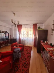 Apartament 3 camere, decomandat - zona Racadau - foto 1