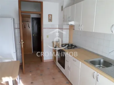De inchiriat apartament 3 camere Ploiesti, zona Central - foto 9