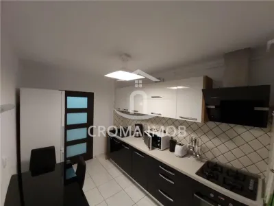 CromaImob Inchiriere apartament 3 camere, zona Republicii - foto 5