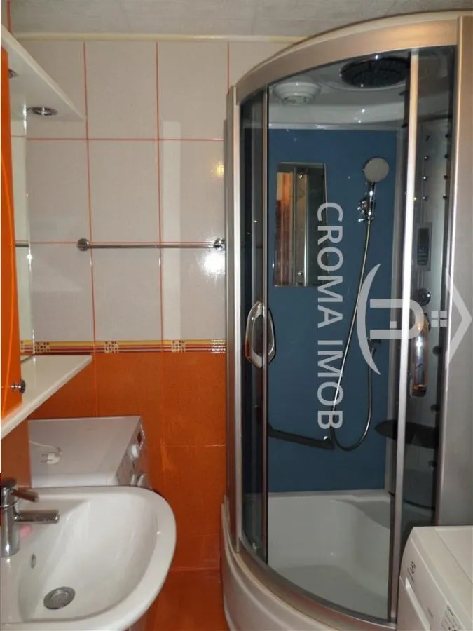 Apartament 3 camere de inchiriat in Ploiesti, zona Republicii - foto 16
