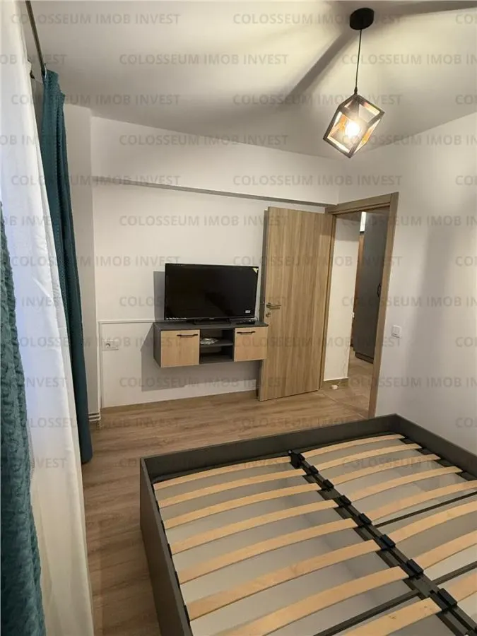 Apartament 2 camere, decomandat -  zona Tractorul - foto 6