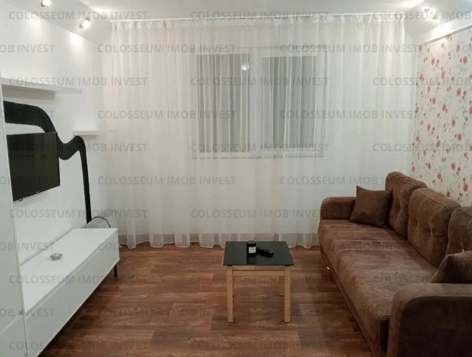 Camera de camin cu baie si bucatarie - zona Harmanului - foto 1