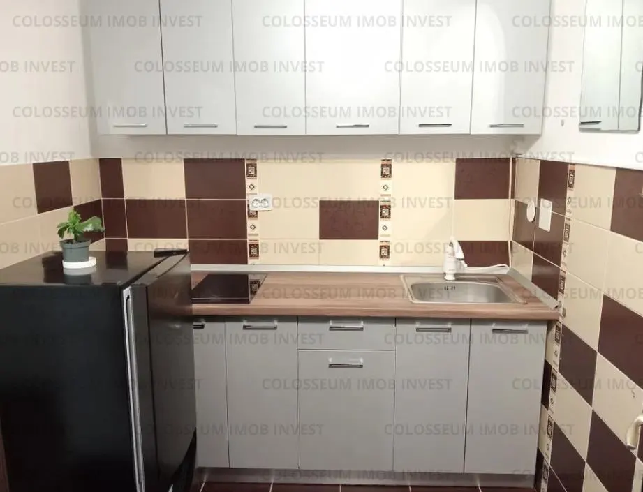 Camera de camin cu baie si bucatarie - zona Harmanului - foto 5