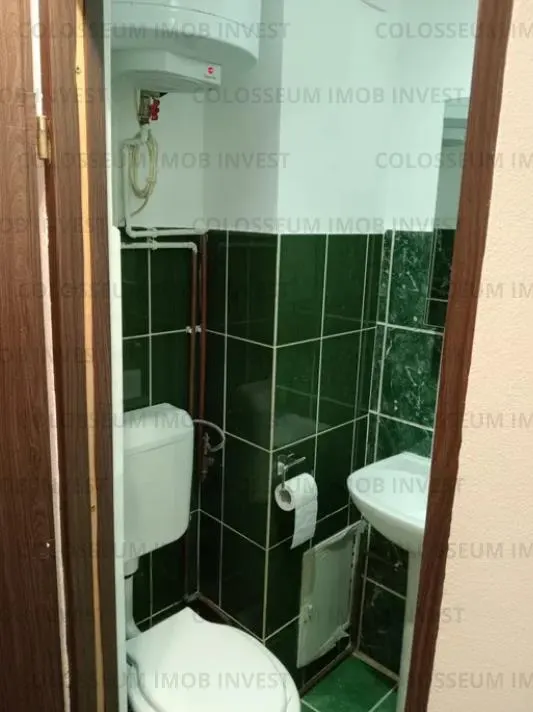 Camera de camin cu baie si bucatarie - zona Harmanului - foto 7