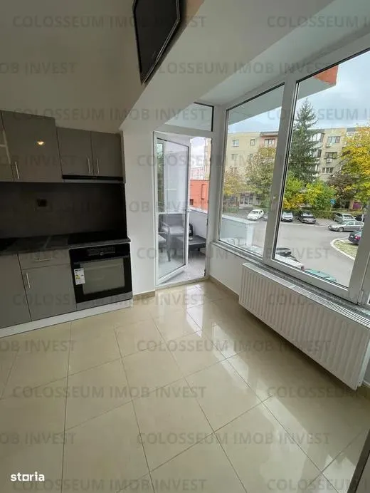 Apartament 4 camere, decomandat - zona Centru Civic - foto 2
