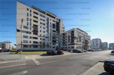 Apartament 2 camere, decomandat - zona Tractorul - foto 1