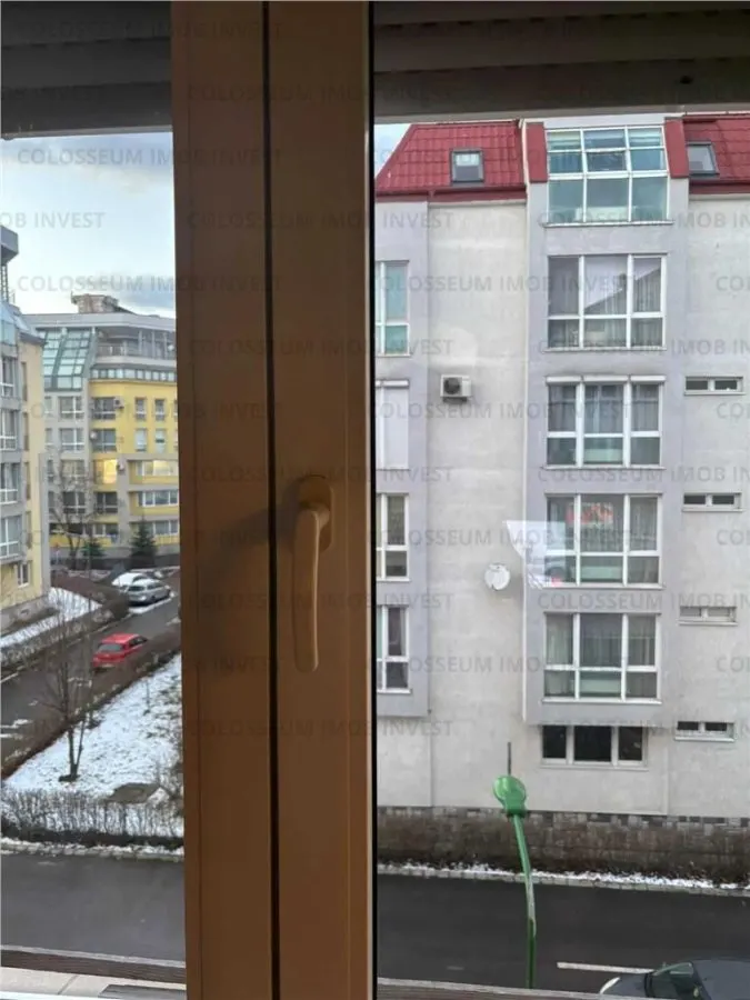 Apartament cu 3 camere, decomandat - zona Racadau - foto 8