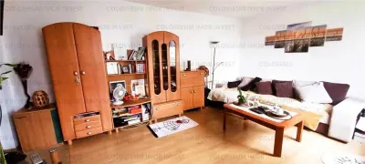 Apartament cu 2 camere, decomandat - zona Centru Civic - foto 1