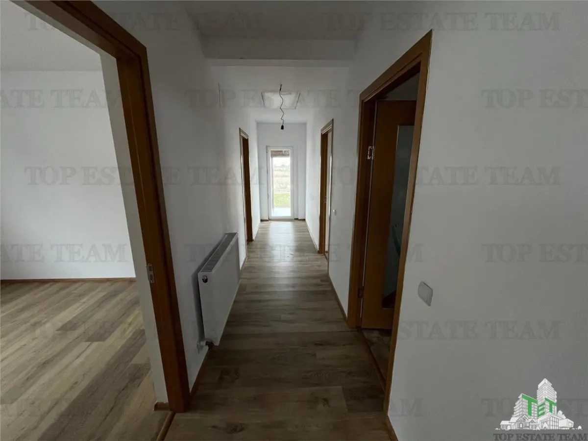 Casa finalizata 4 camere pompa de caldura in Ciorogarla - foto 5