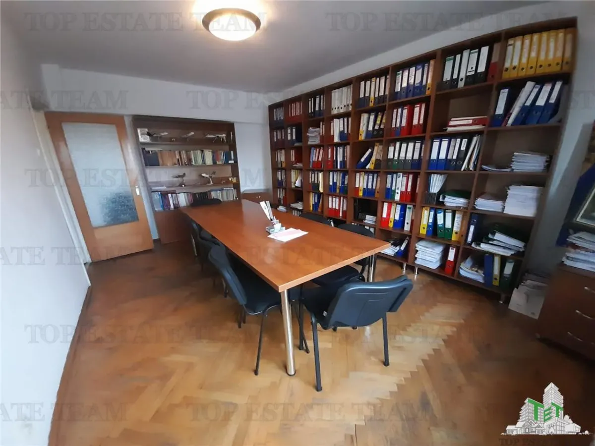Piata Unirii  chiar la metrou in exclusivitate vanzare 2 camere cu loc de parcare - foto 14