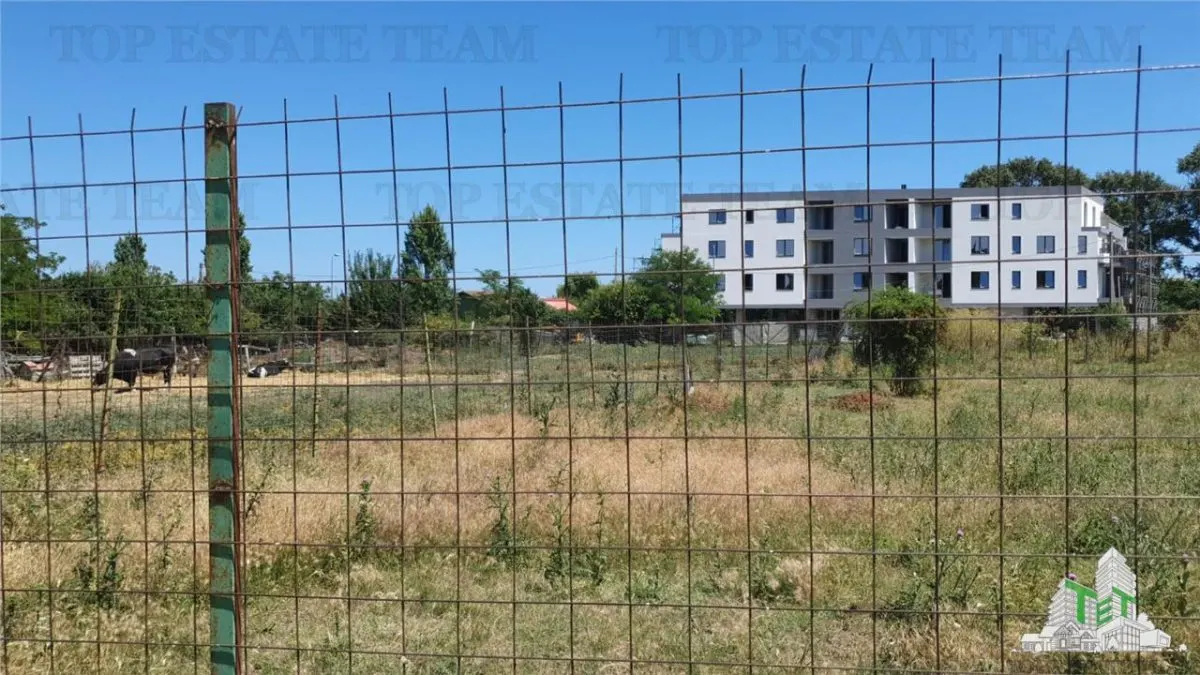 Teren intravilan cu deschidere la sosea Palazu Mare zona Elvila - foto 1
