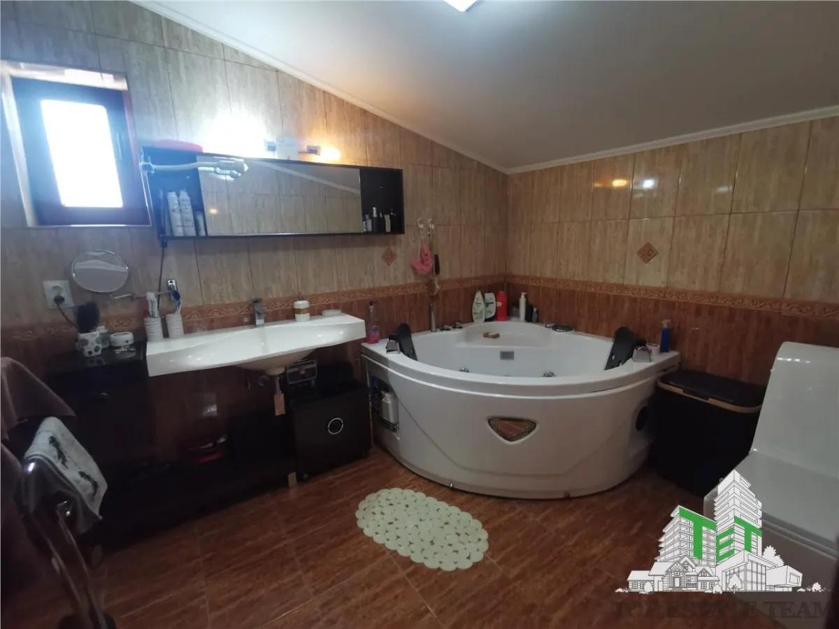 Vila lux 5 camere cu gradina superba centru Domnesti - foto 23