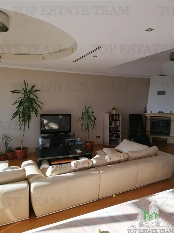 Vila deosebita 9 camere, Cornu de Jos, Breaza Prahova, excelenta pentru Turism - foto 8
