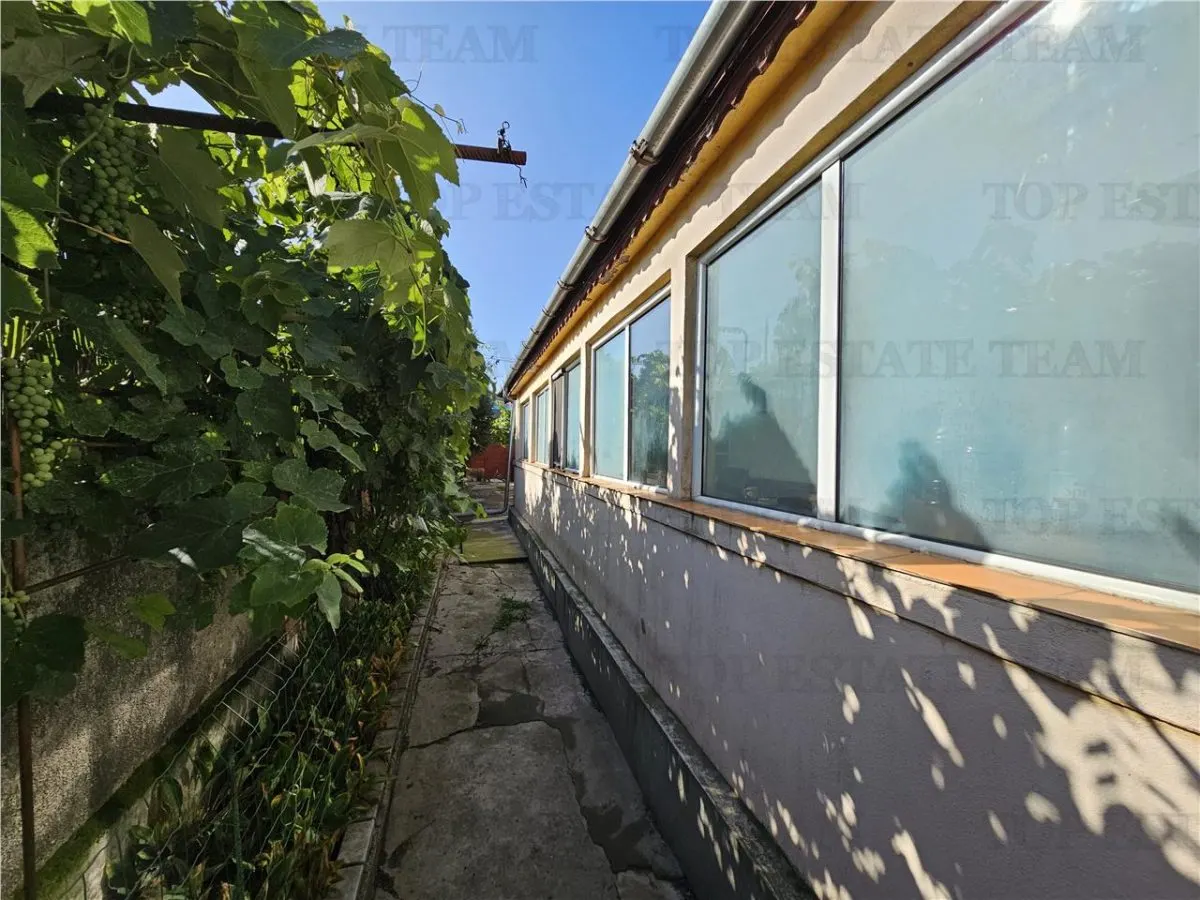 Casa la curte cu teren 646mp in Chiajna - foto 9