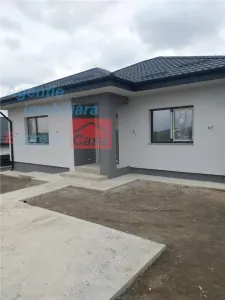 Finalizata si intabulata: casa noua, de vanzare, la Dumesti - foto 2