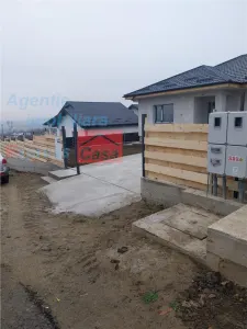 Finalizata si intabulata: casa noua, de vanzare, la Dumesti - foto 17