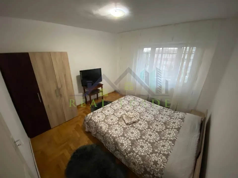 Apartament 2 camere decomandat Judetean, str. Zizinului - foto 1