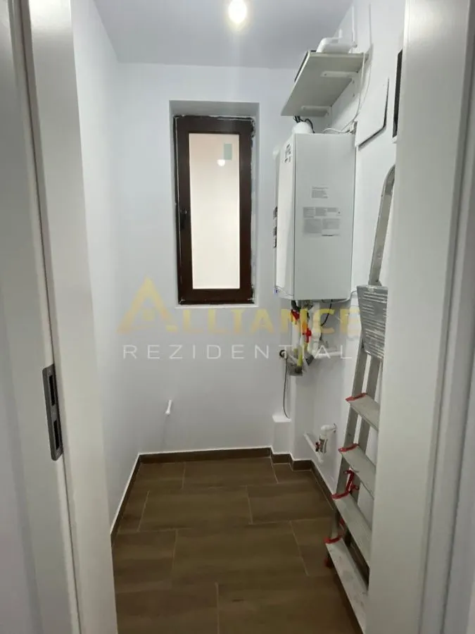 Casa individuala - 300 mp  - 5 camere - 3 bai - foto 19