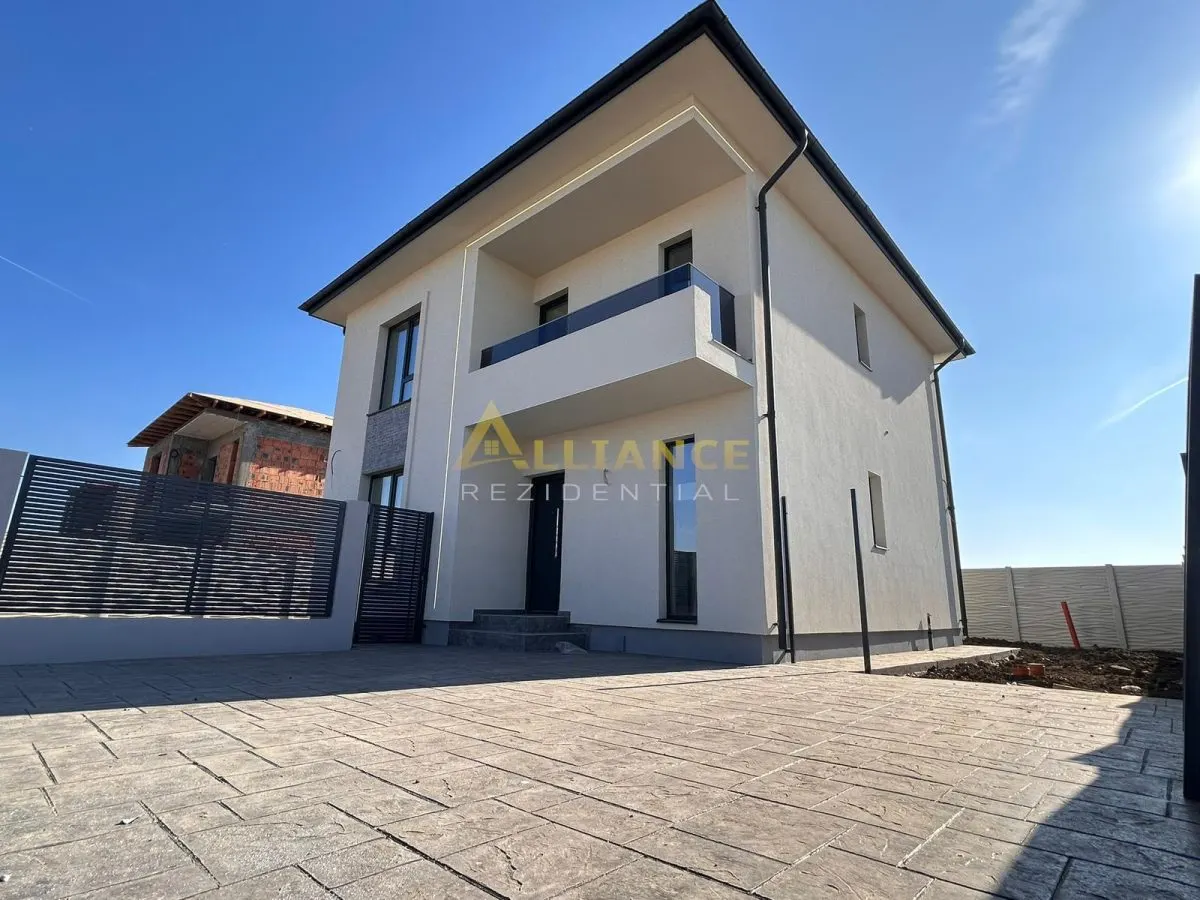 Casa Individuala de vanzare - Teren 350 mp | 4 camere - 3 bai - foto 1