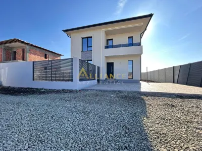 Casa Individuala de vanzare - Teren 350 mp | 4 camere - 3 bai - foto 3