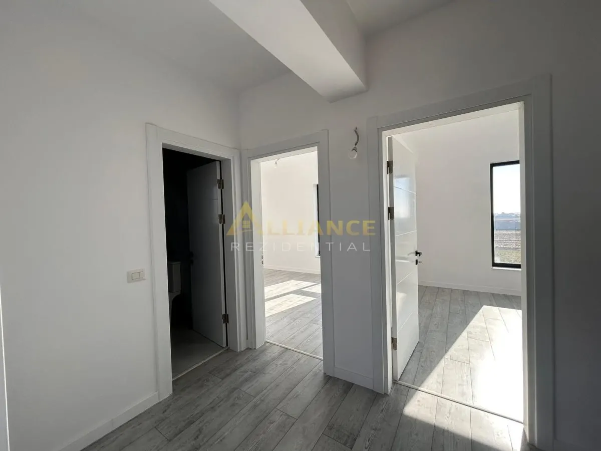 Casa Individuala de vanzare - Teren 350 mp | 4 camere - 3 bai - foto 7