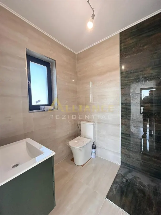 Casa Individuala de vanzare - Teren 350 mp | 4 camere - 3 bai - foto 8