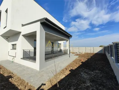 Casa moderna - P+1E,- 3 dormitoare - 115 mp utili - teren 364 mp - foto 3