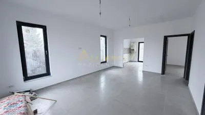 Casa Individuala - 3 camere - 1 baie - 250mp teren - foto 5