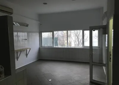 GIROCULUI - SPATIU COMERCIAL - LABORATOR PATISERIE - CURENT TRIFAZIC - CURTE PRIVATA - LOC PARCARE - Timisoara