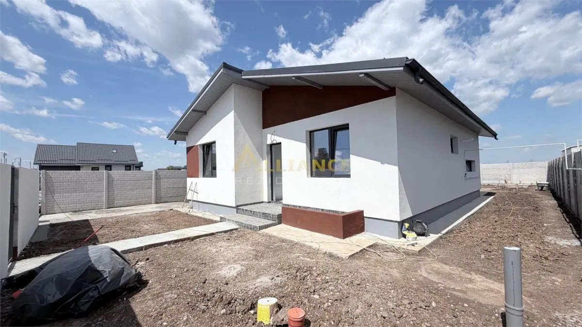 Casa Individuala - 3 camere - 2 bai - 430mp teren - foto 3