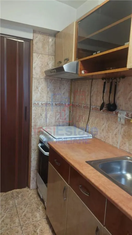 Apartament 2 camere Podu Ros - Socola - foto 10
