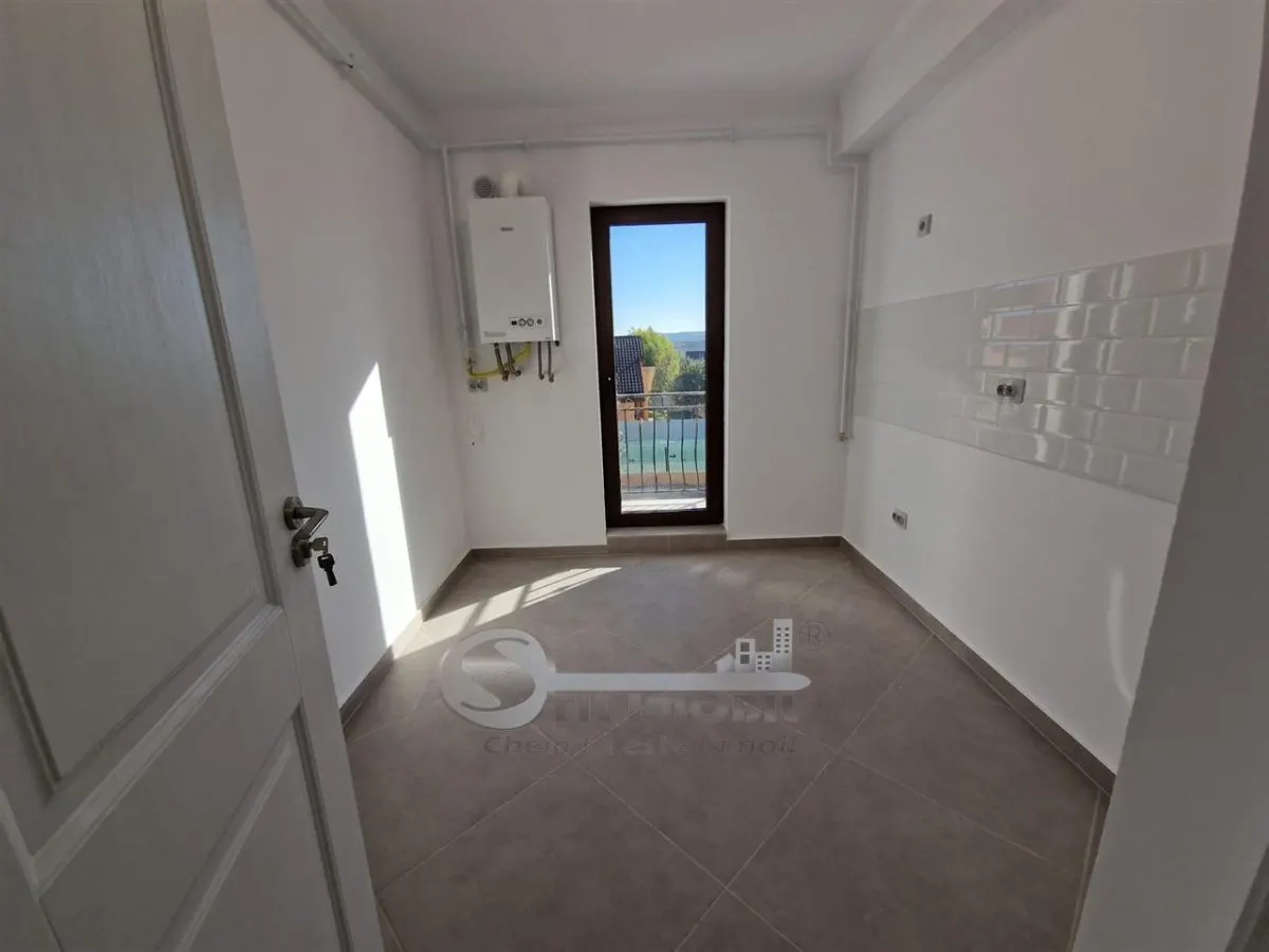 Apartament INTABULAT 2 camere luxcapat CUG zona vile - foto 4