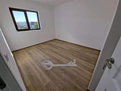 Apartament INTABULAT 2 camere luxcapat CUG zona vile - foto 6