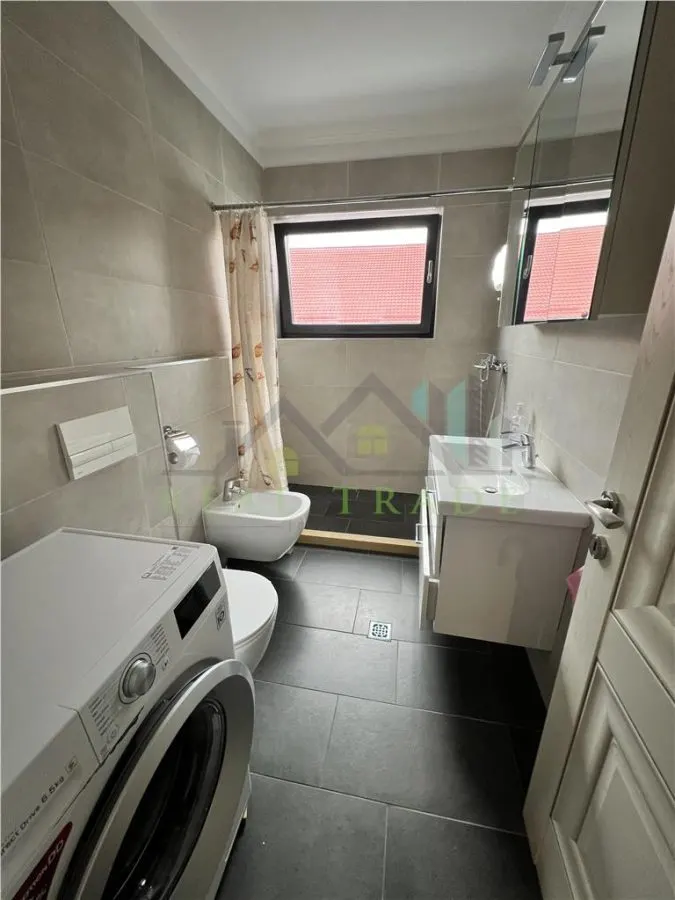 Apartament 2 camere decomandat mobilat lux zona Liceul de informatica - foto 11