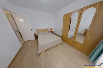 Apartament 2 camere,luminos,incadrat de liniste si verdele naturii,Ultracentral,Brasov. - foto 4
