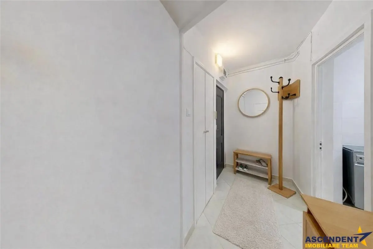 Apartament 2 camere,luminos,incadrat de liniste si verdele naturii,Ultracentral,Brasov. - foto 6