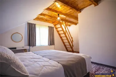 Pensiune noua, cu acces la rau, Bran-Moieciu - foto 11