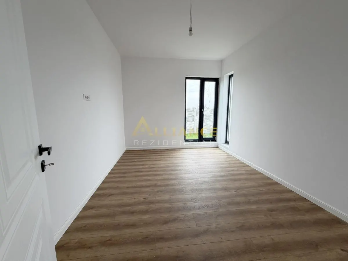 Casa individuala ~ 4 camere ~ 2 bai ~ 130mp utili + teren 470mp - foto 4