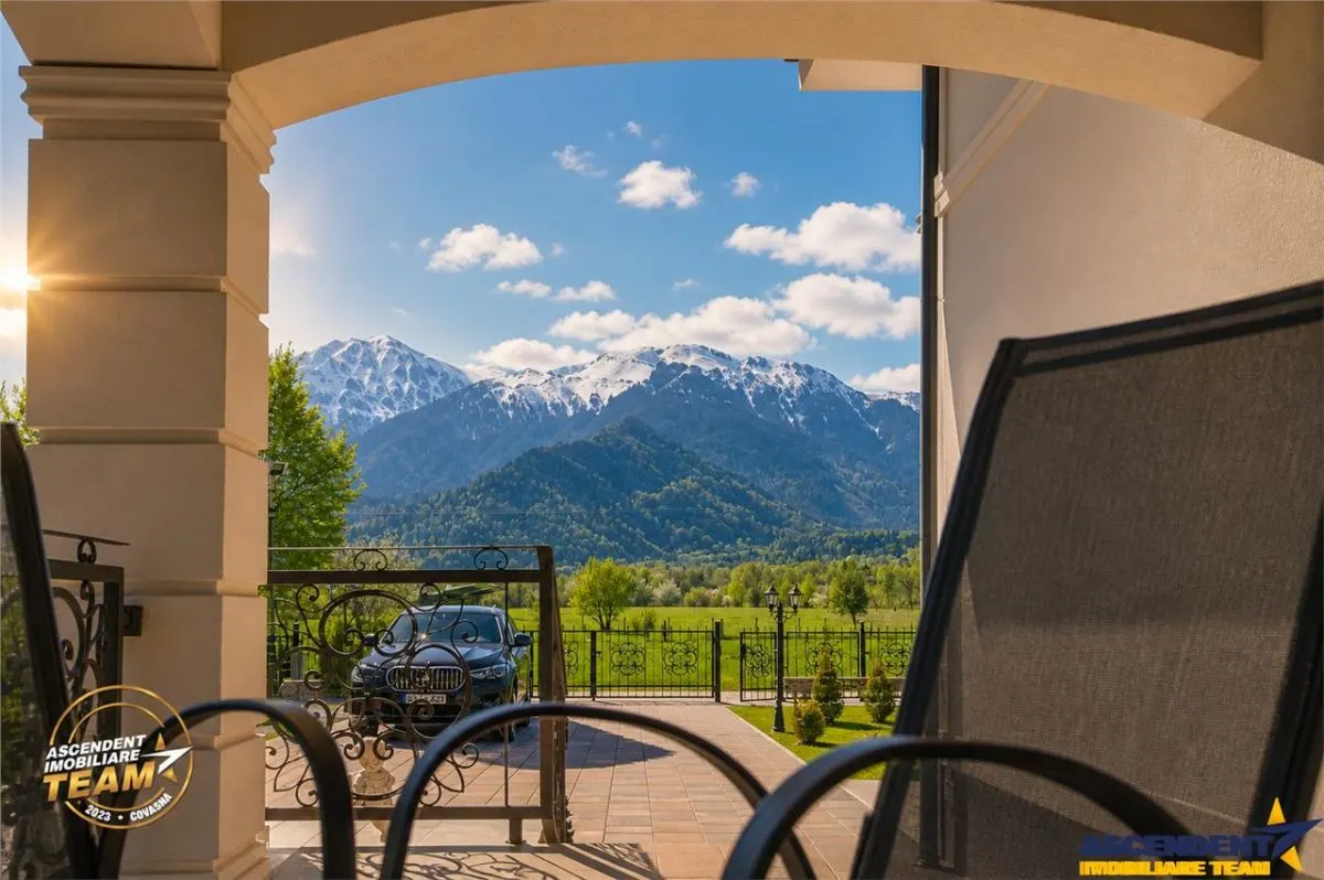 Resedinta privata la poalele Bucegilor, 350 mp, facilitati, 1.250 mp teren, Rasnov - foto 1