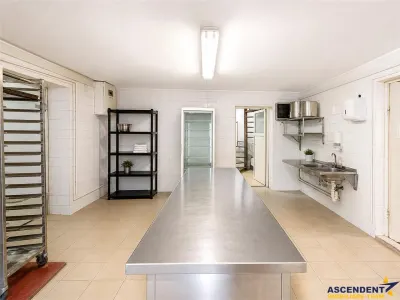 Fabrica de produse lactate+ birouri + 1.300mp teren, Ilieni, Covasna - foto 4