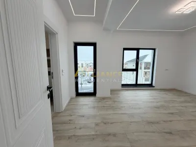 Vila individuala P+1E cu finisaje de lux || 4 camere 3 bai || 540mp teren - foto 2