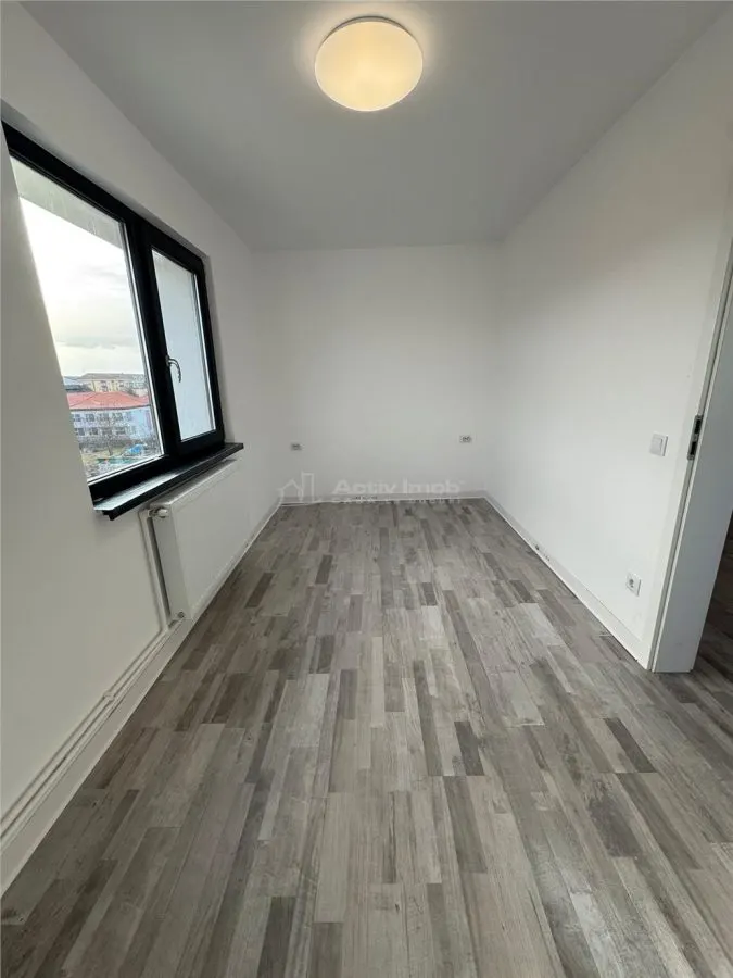 Bocsa Romana, Proiect NOU, 28 de Apartamente cu 2 si 3 Cam., Modernizari Premium. - foto 17