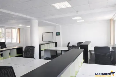 Spatiu, configurat pe trei niveluri, Central, Brasov - foto 7