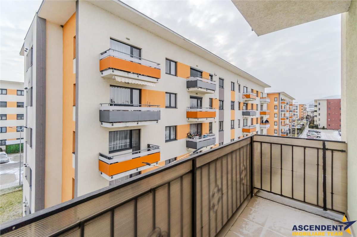 FILM!Apartament 3 camere,2 bai, decomandat,accesorizat,parcare privata,Tractorul- Brasov. - foto 18