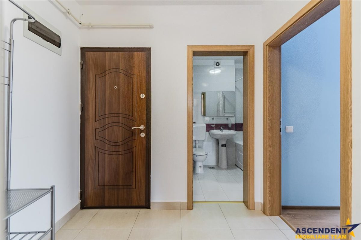 FILM!Apartament 3 camere,2 bai, decomandat,accesorizat,parcare privata,Tractorul- Brasov. - foto 19