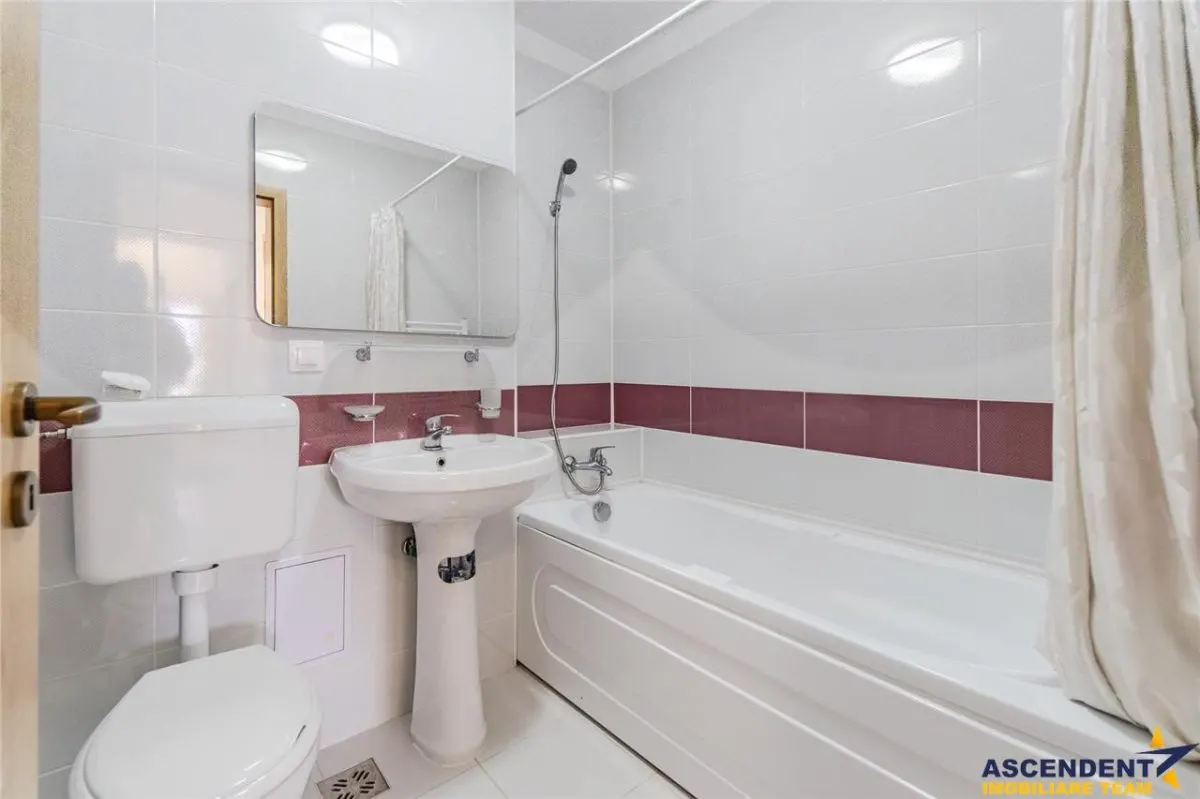 FILM!Apartament 3 camere,2 bai, decomandat,accesorizat,parcare privata,Tractorul- Brasov. - foto 6